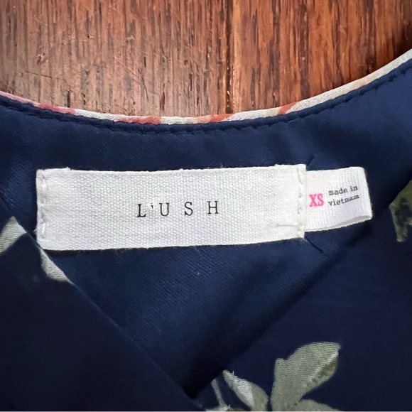 Lulu’s LUSH navy floral maxi dress - Picture 6 of 11